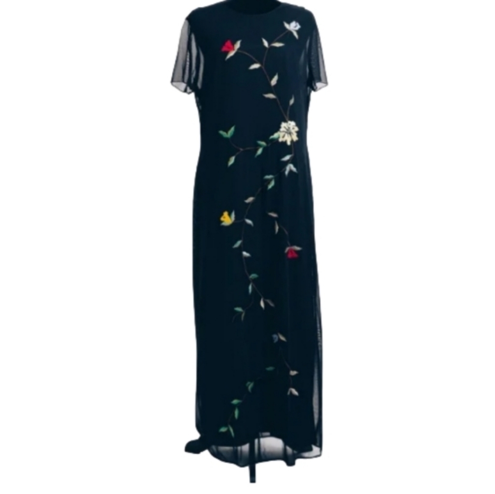 Rimini by Shaw vintage black embroidered maxi dress